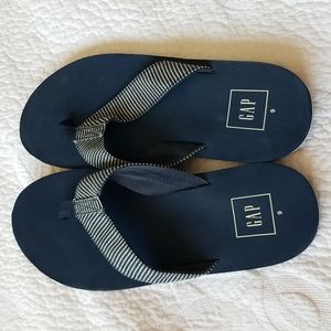 GAP SANDALS
